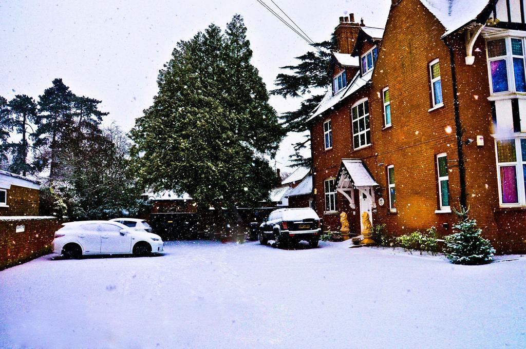 Gatwick Inn 홀리 외부 사진