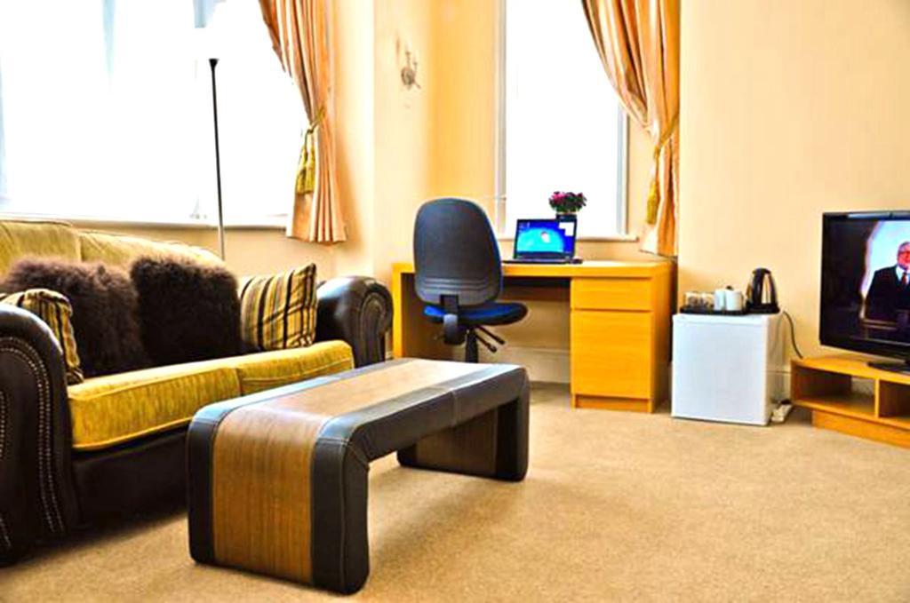 Gatwick Inn 홀리 외부 사진